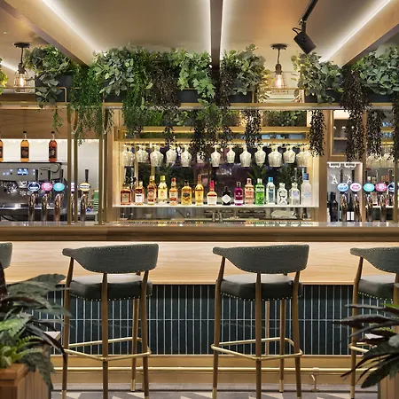 Leonardo Hotel Chester-2